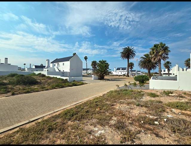 LAND FOR SALE IN LAMPIESBAAI